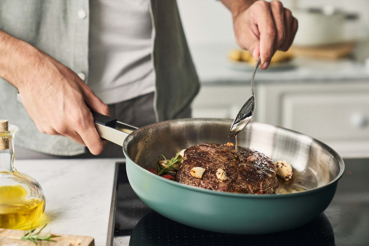 ZWILLING PURE Flachpfanne 24 cm