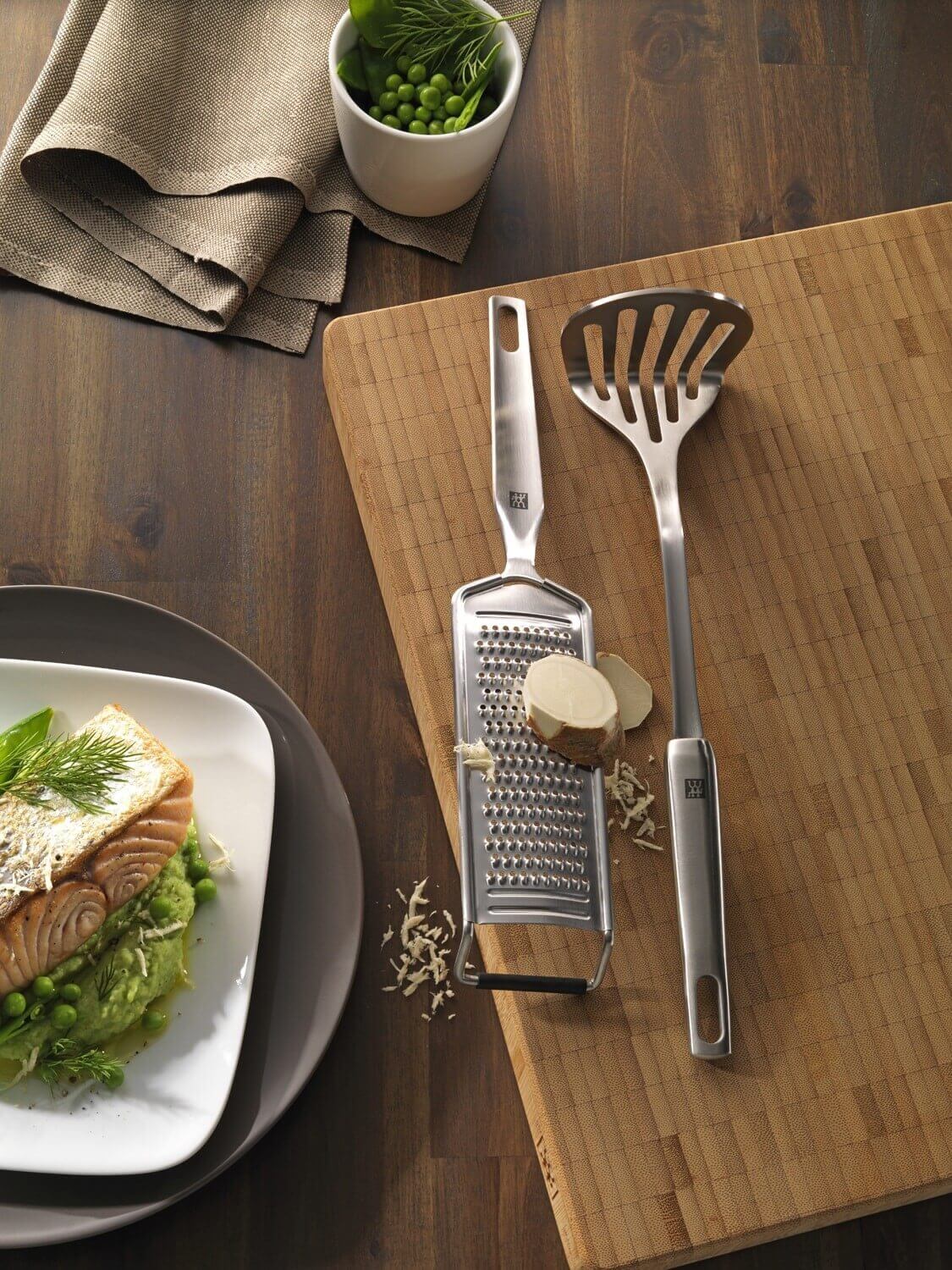 ZWILLING Bambus-Schneidebrett 36 cm