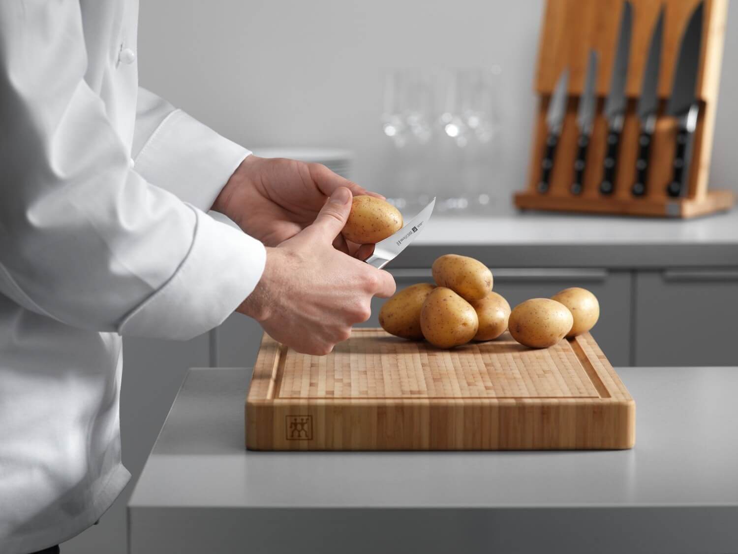 ZWILLING FOUR STAR Nóż do obierania warzyw 7 cm
