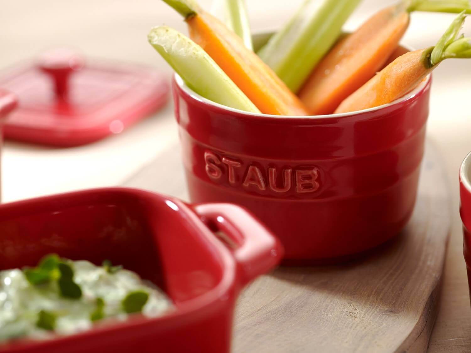 STAUB XS-MINIS Mini ramekin okrągły, 2 szt. 150 ml, czerwony