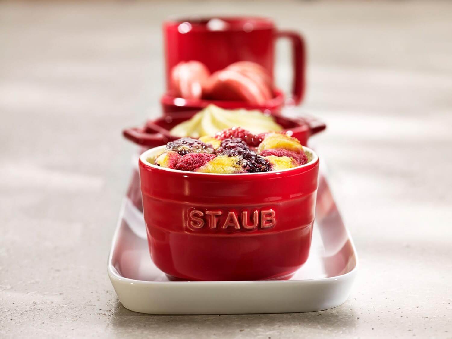 STAUB XS-MINIS Mini ramekin okrągły, 2 szt. 150 ml, czerwony