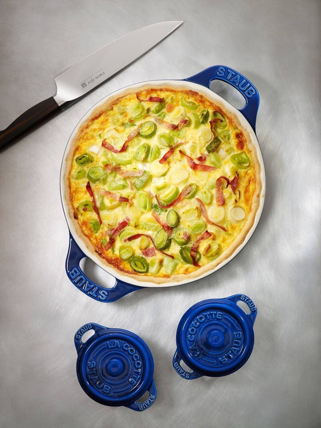 STAUB COOKING Okrągły półmisek ceramiczny do ciast 1.2 ltr, niebieski