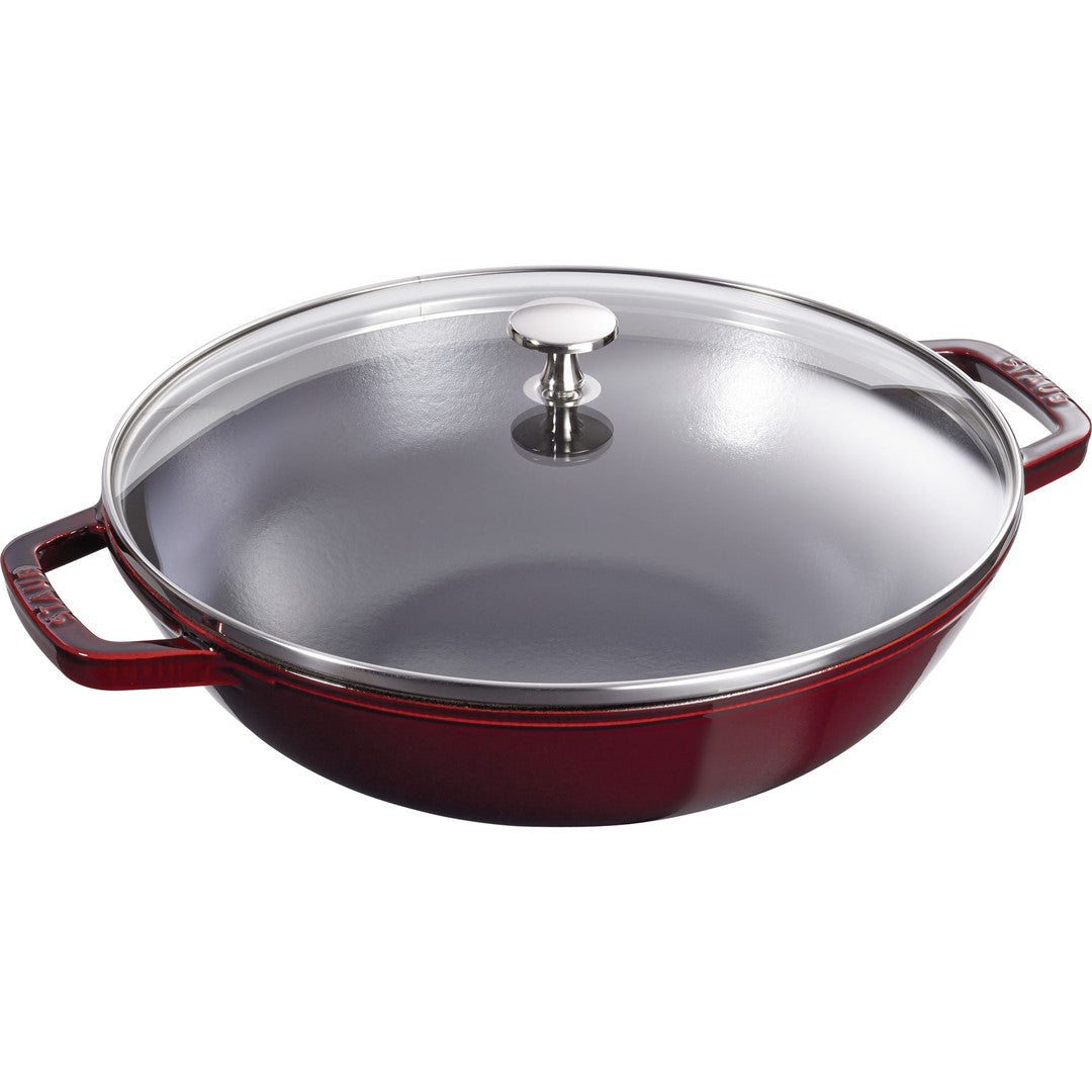 STAUB Wok żeliwny z pokrywką 30 cm, grenadynowy