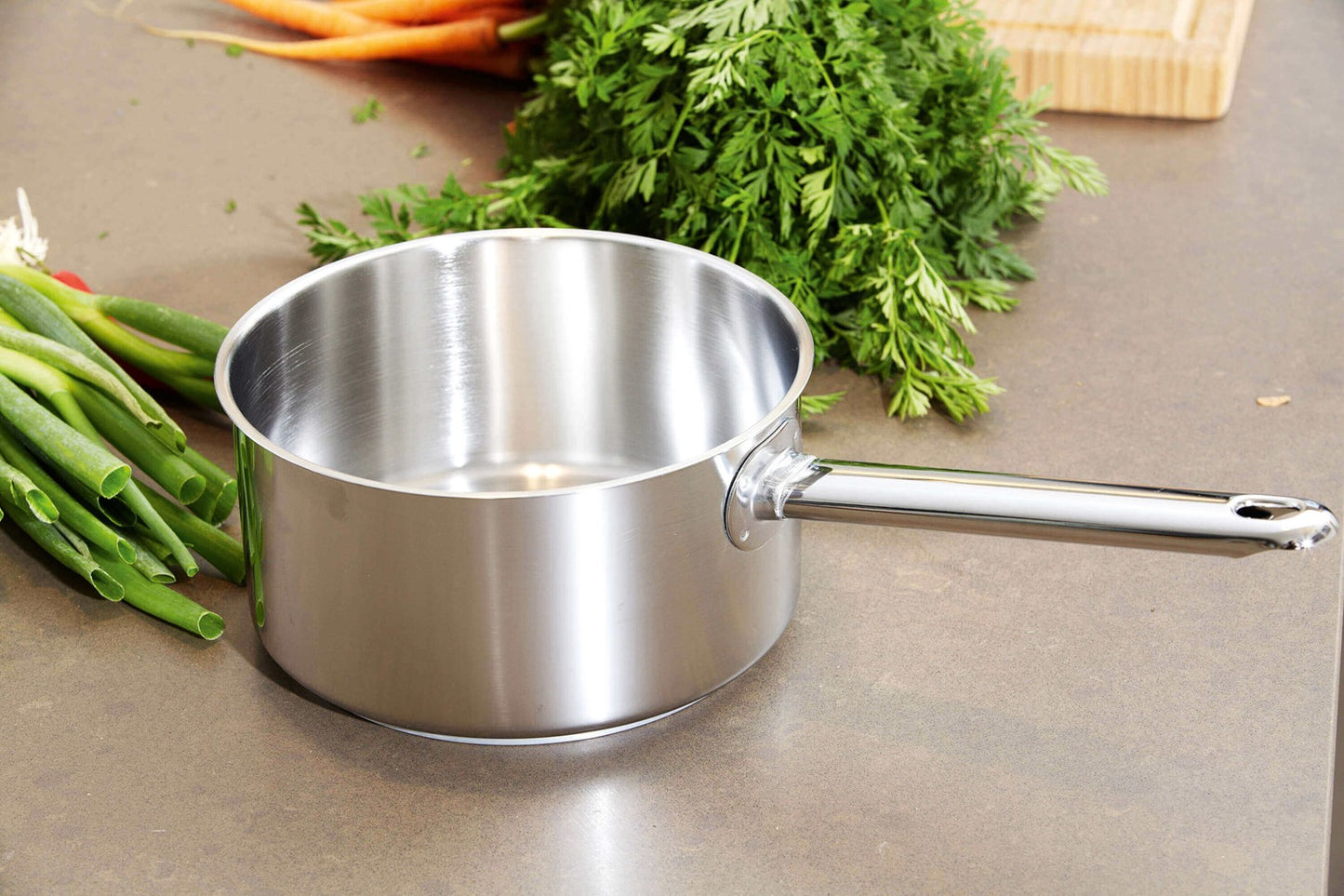 DEMeyERE APOLLO 7 Rondelek mit Deckel 1,5 ltr