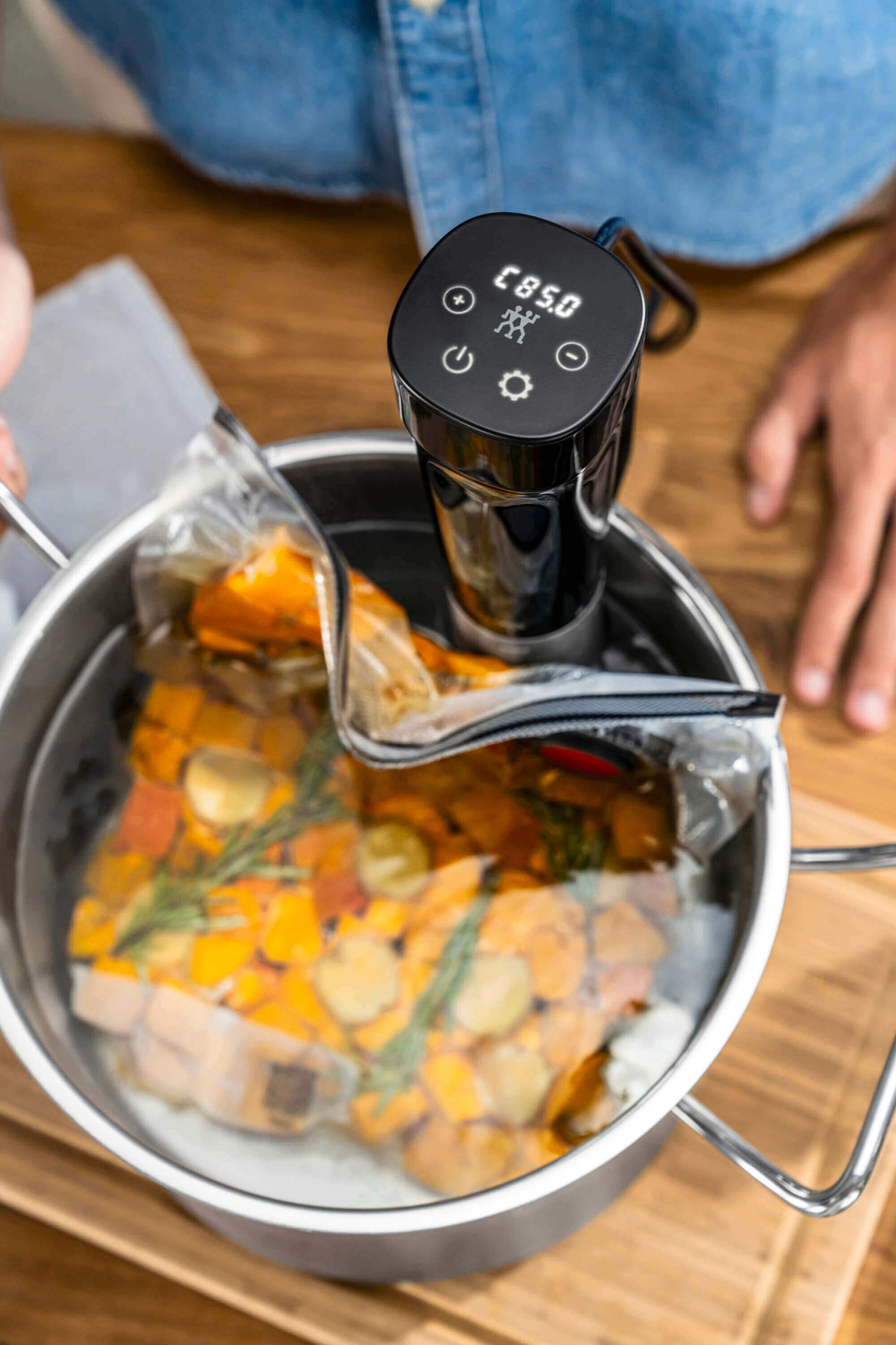ZWILLING ENFINIGY Zirkulator für Sous-Vide schwarz