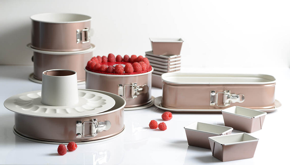 PATISSE CERAMIC Tortownica 20 cm in German would be: **PATISSE CERAMIC Springform 20 cm**.