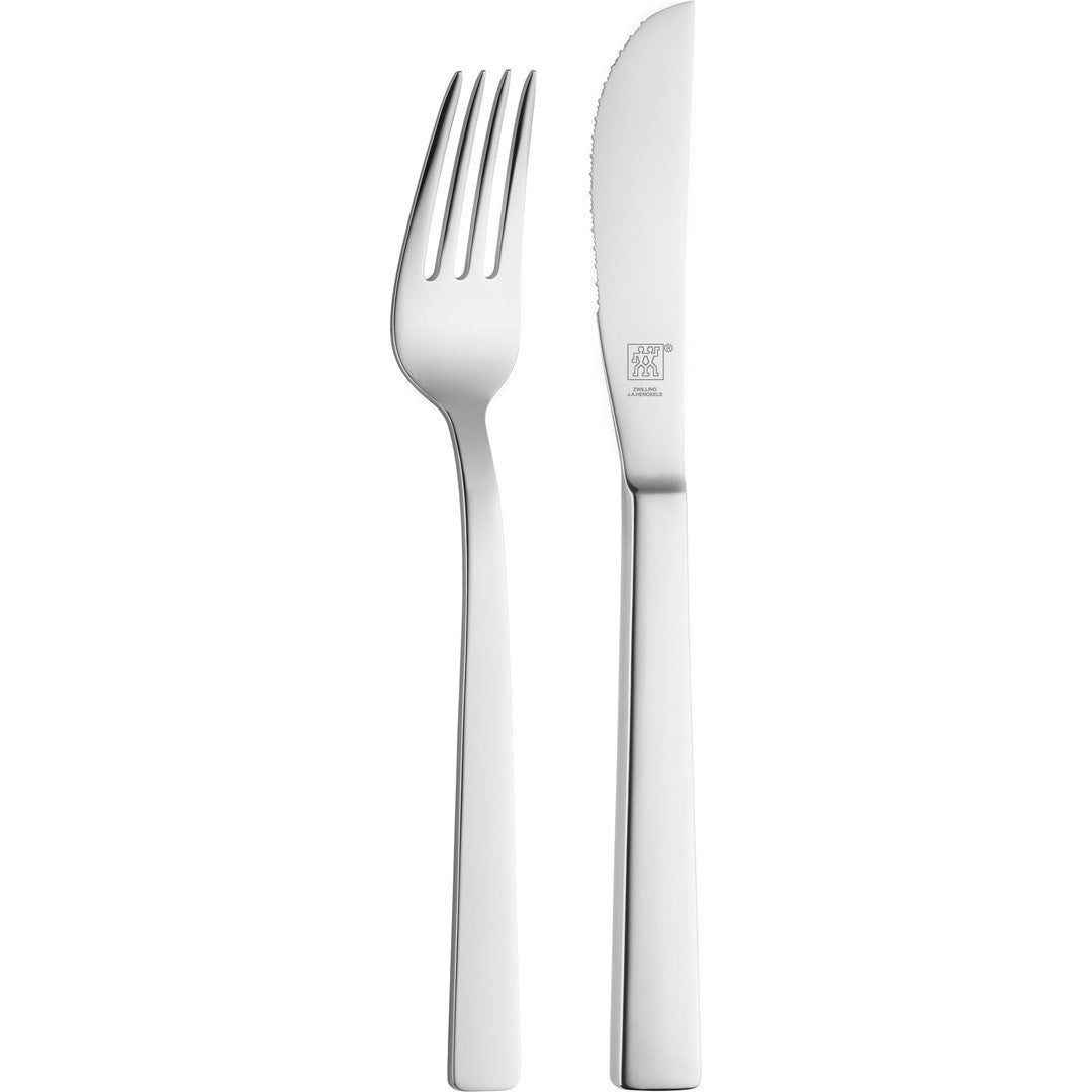 The translation of &quot;ZWILLING DINNER Zestaw do pizzy&quot; to German is &quot;ZWILLING DINNER Pizzaset.&quot;