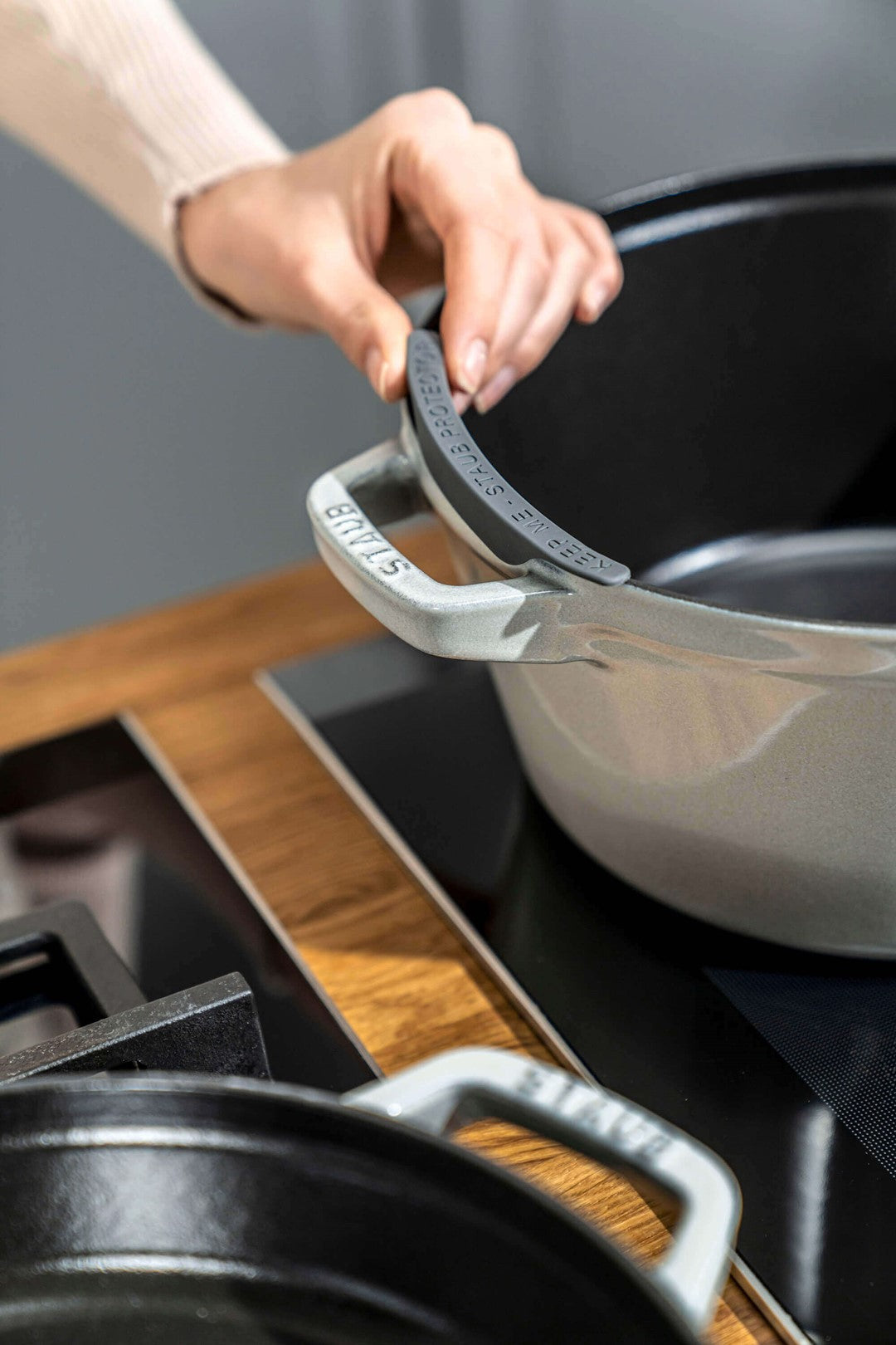 STAUB Zestaw 3 naczyń + pokrywka 24 cm truflowy