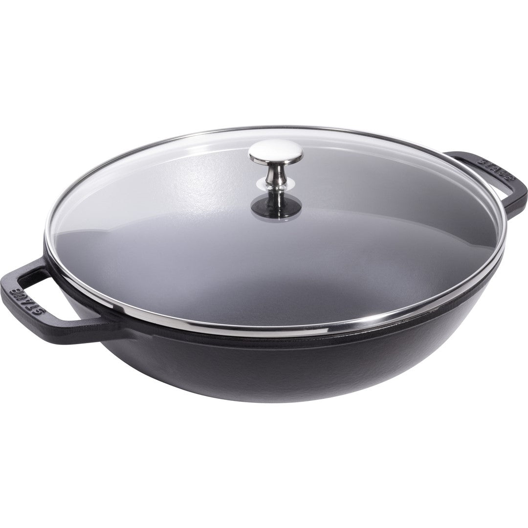 STAUB Wok żeliwny z pokrywką 30 cm, czarny