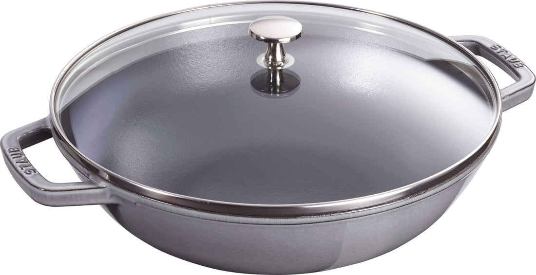 STAUB Wok żeliwny z pokrywką 30 cm, grafitowy