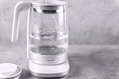 ZWILLING ENFINIGY Czajnik elektryczny z wkładem do herbaty 1.7 ltr, biały