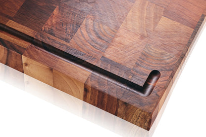 GEFU ENNO Schneidebrett aus Nussbaumholz 44 x 30 cm