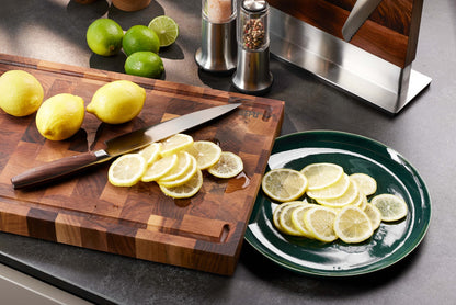 GEFU ENNO Schneidebrett aus Nussbaumholz 44 x 30 cm