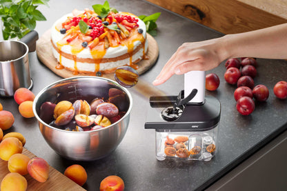 GEFU CORER Pflaumenentkerner