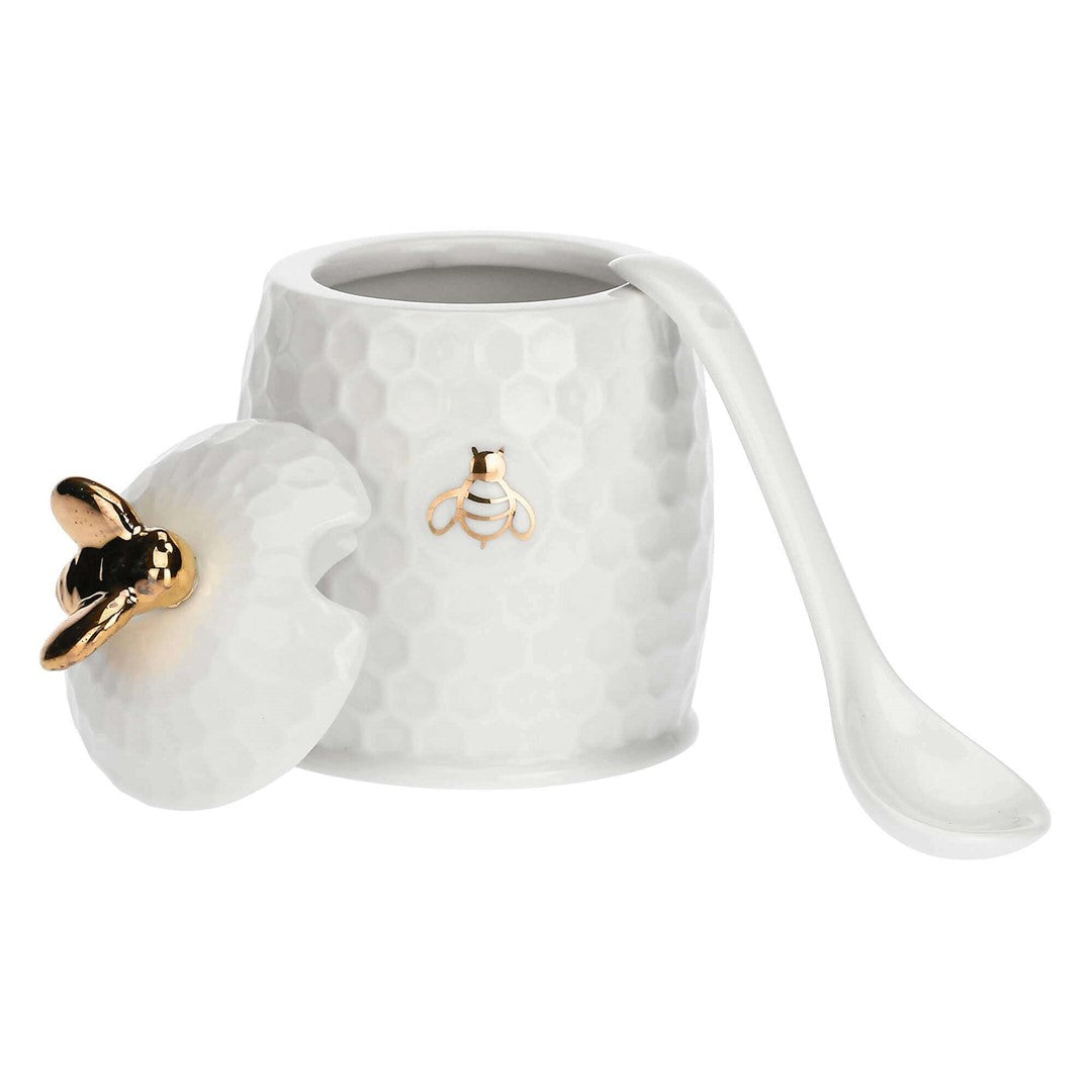 9471b37338a84048ee94d1d413cabe70