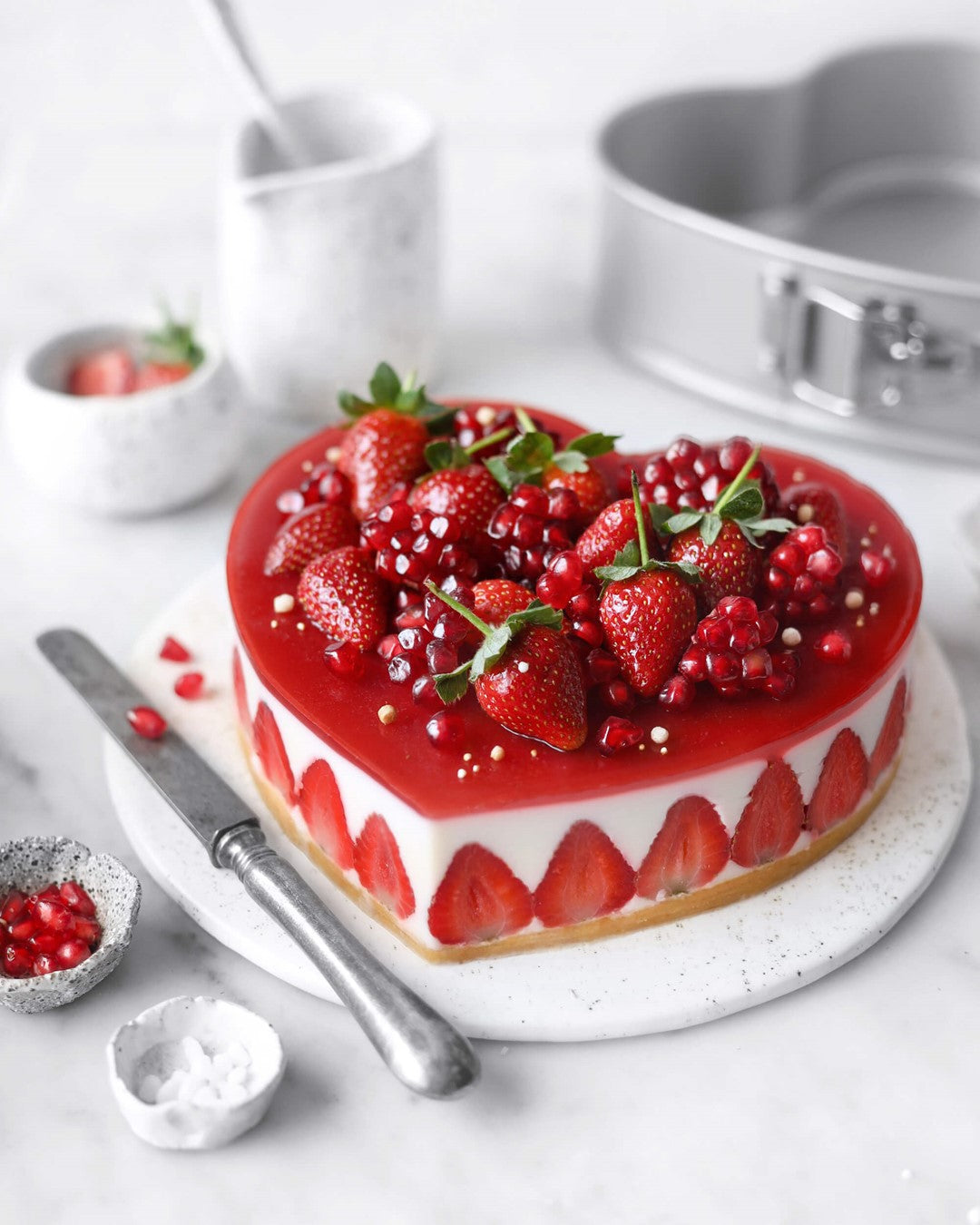 PATISSE SILVER-TOP Mini tortownica w kształcie serca 12 cm